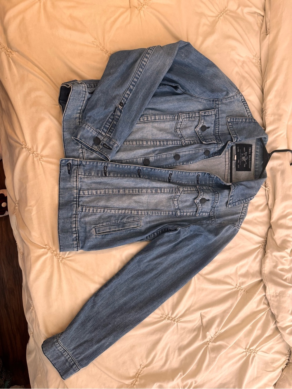 True Religion Women’s Medium Wash Denim Trucker Jacket Size M